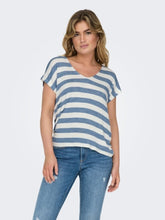 Carica l&#39;immagine nel visualizzatore di Gallery, Only, ONLLIRA LIFE S/S V-NECK TOP JRS NOOS - Verde, Celeste
